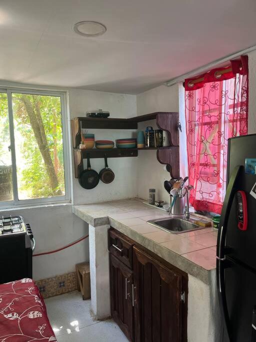 Baba'S Beach Bungalow South West Bay Extérieur photo