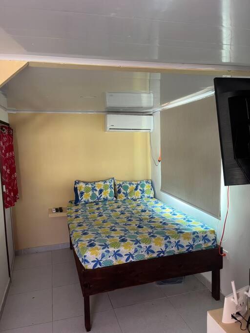 Baba'S Beach Bungalow South West Bay Extérieur photo